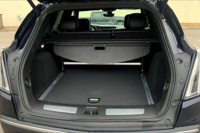 used 2022 Cadillac XT5 car, priced at $38,825