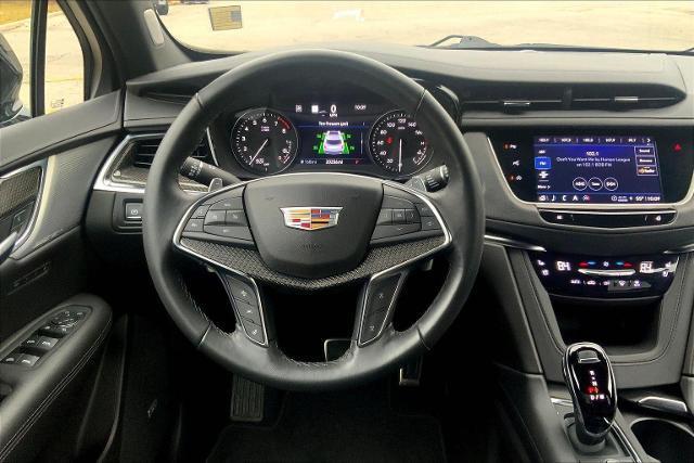 used 2022 Cadillac XT5 car, priced at $38,825