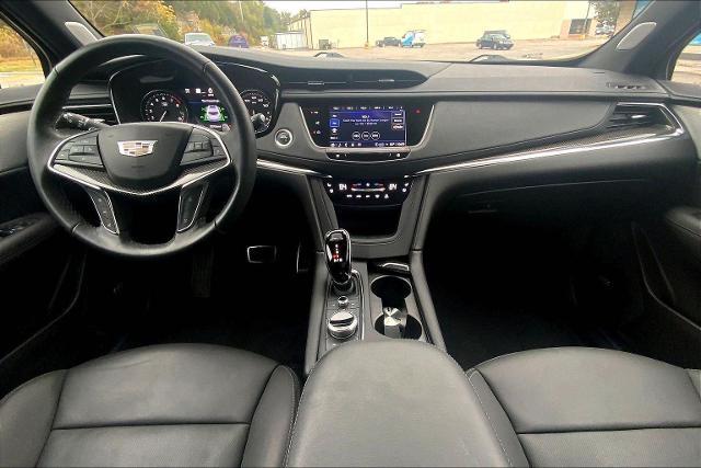 used 2022 Cadillac XT5 car, priced at $38,825