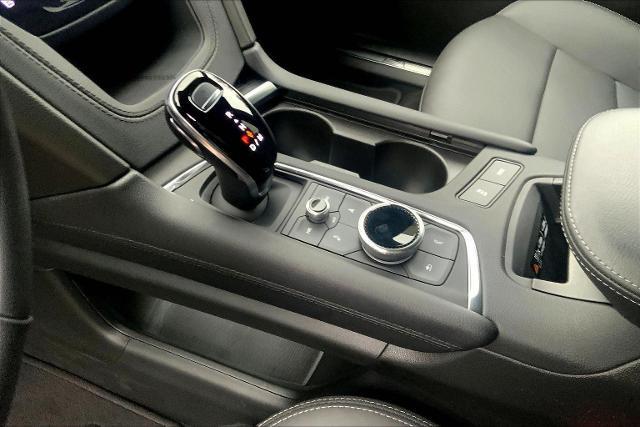 used 2022 Cadillac XT5 car, priced at $38,825