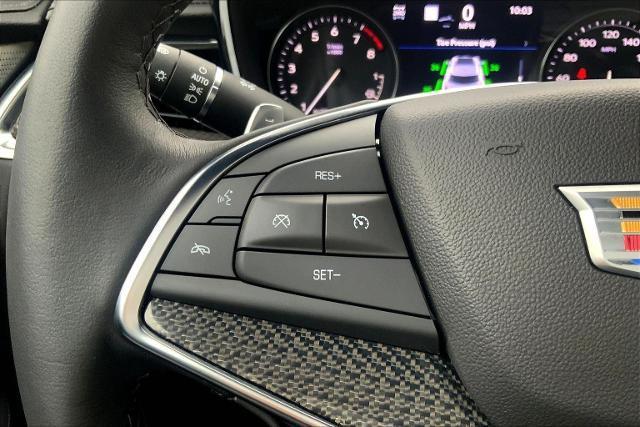 used 2022 Cadillac XT5 car, priced at $38,825