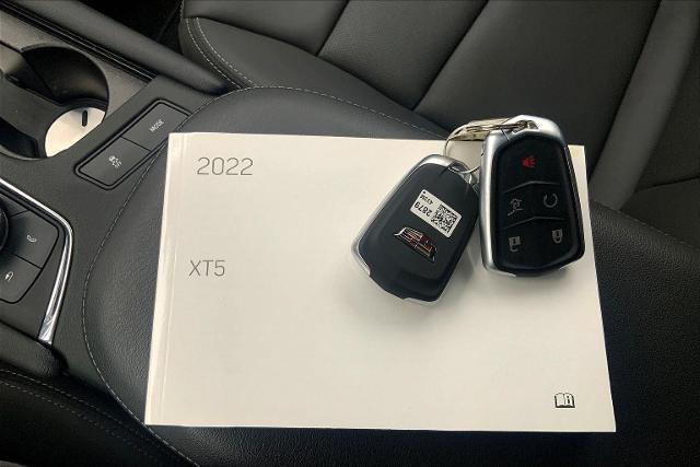 used 2022 Cadillac XT5 car, priced at $38,825
