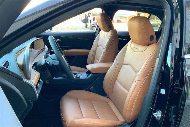 new 2025 Cadillac XT4 car, priced at $50,365