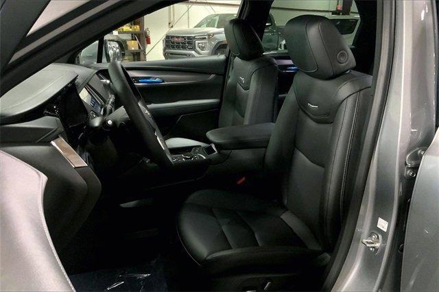 new 2025 Cadillac XT5 car, priced at $44,790