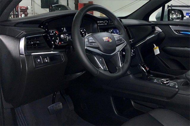 new 2025 Cadillac XT5 car, priced at $44,790