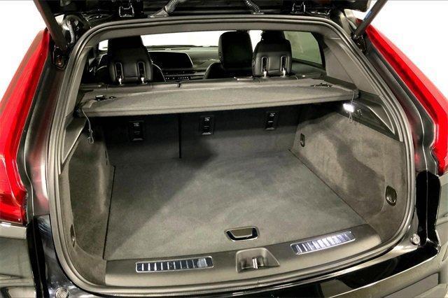 used 2024 Cadillac XT4 car, priced at $36,786