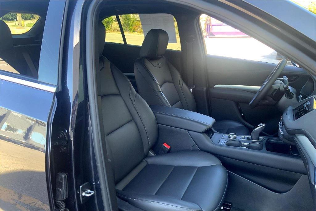 used 2022 Cadillac XT4 car, priced at $28,967