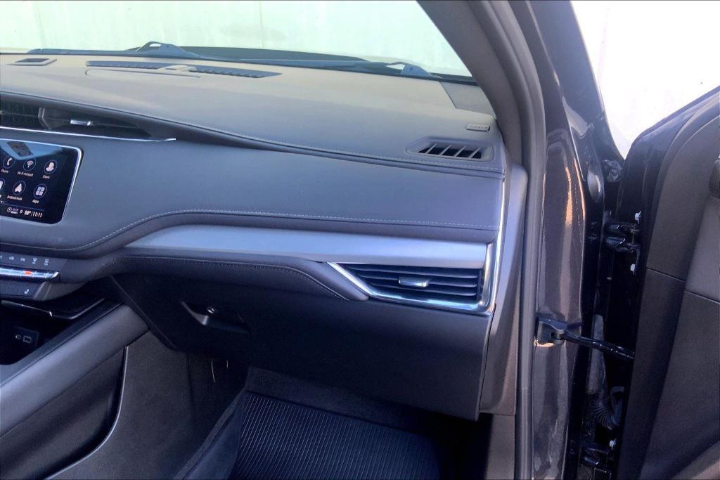 used 2022 Cadillac XT4 car, priced at $28,967