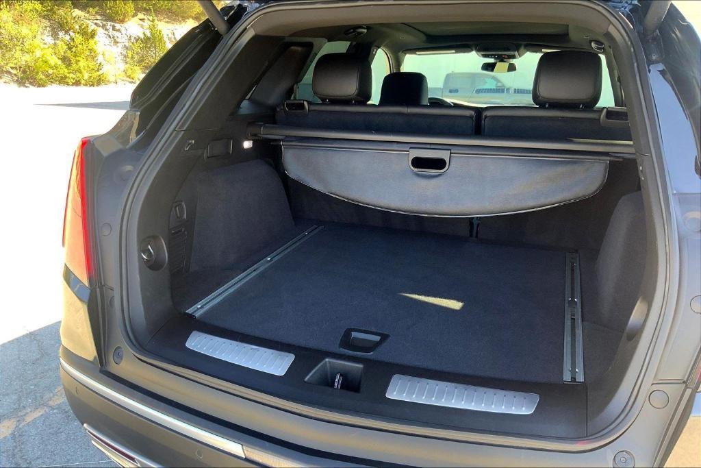 used 2025 Cadillac XT5 car, priced at $46,534