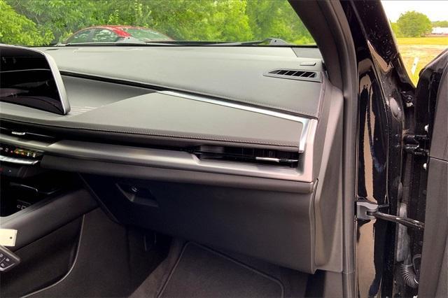 used 2024 Cadillac XT4 car, priced at $37,000