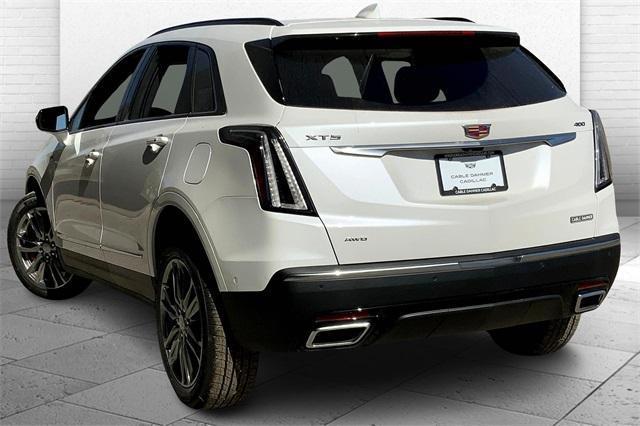 new 2025 Cadillac XT5 car, priced at $65,035