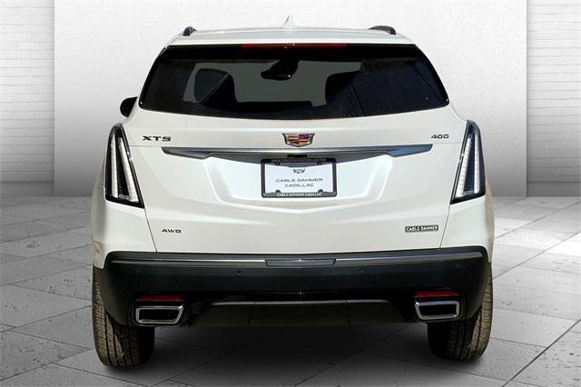 new 2025 Cadillac XT5 car, priced at $65,035