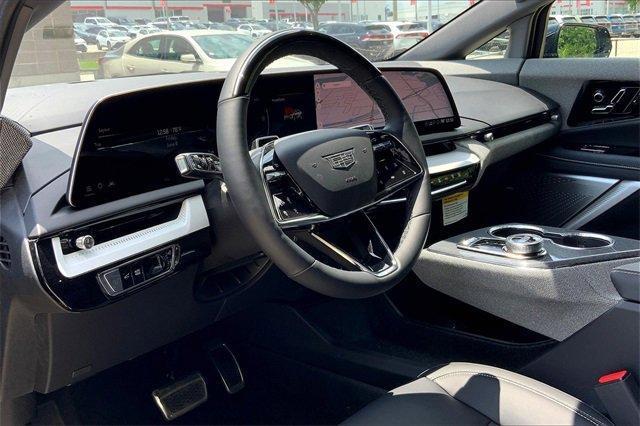 new 2025 Cadillac OPTIQ car, priced at $54,689