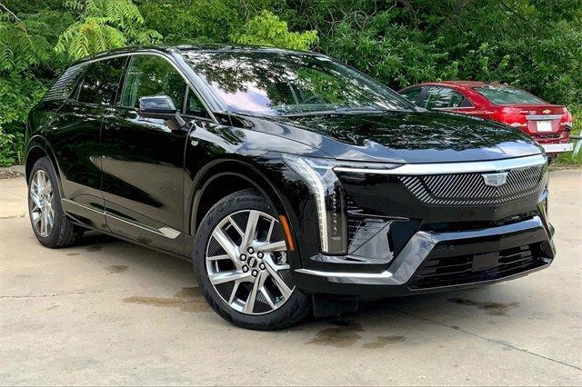 new 2025 Cadillac OPTIQ car, priced at $54,689