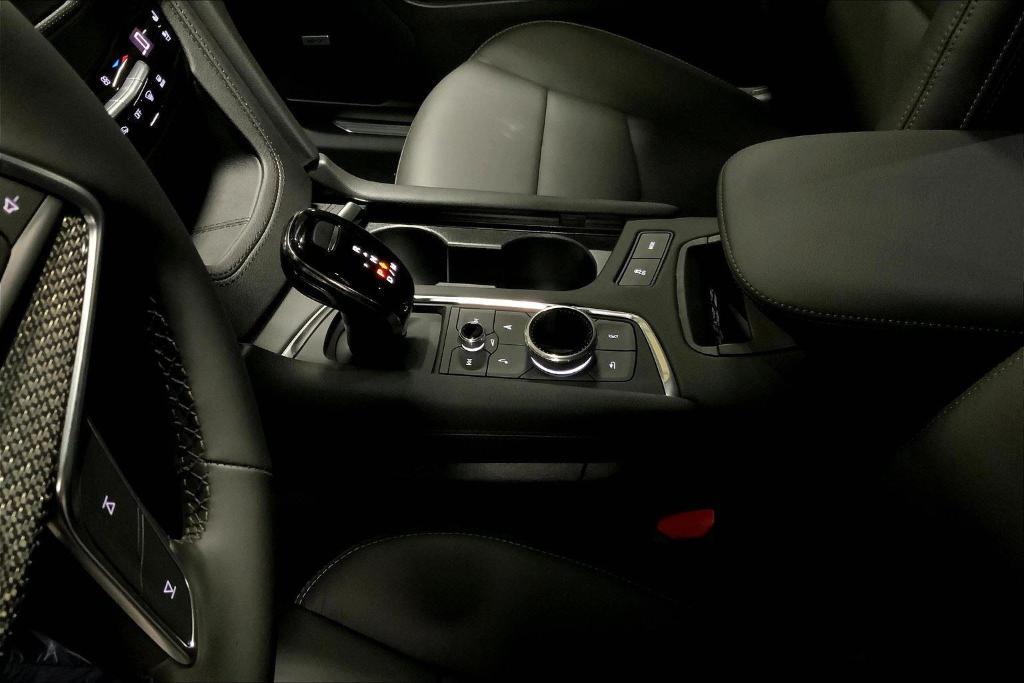 new 2025 Cadillac XT5 car, priced at $63,690