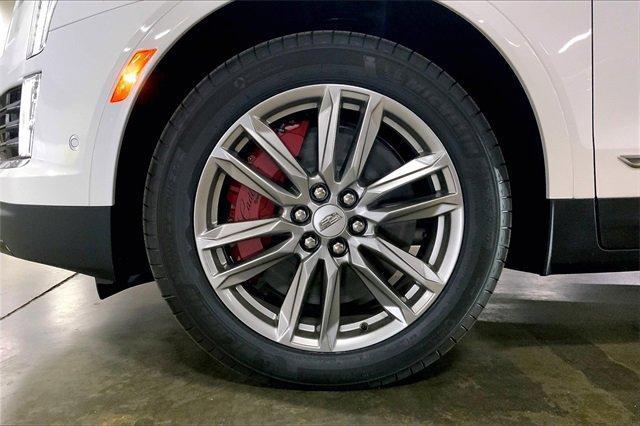 new 2025 Cadillac XT5 car, priced at $62,690