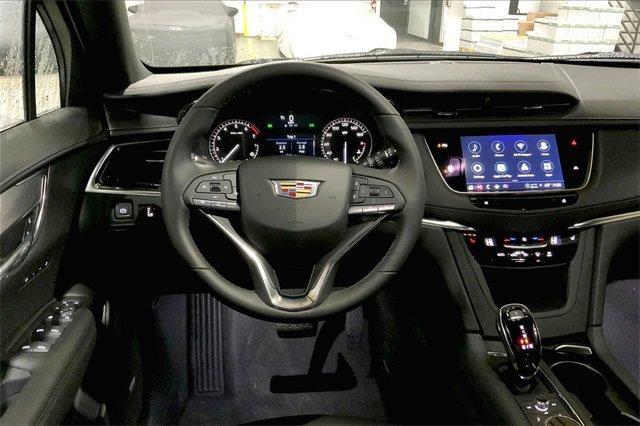 new 2025 Cadillac XT6 car, priced at $43,590