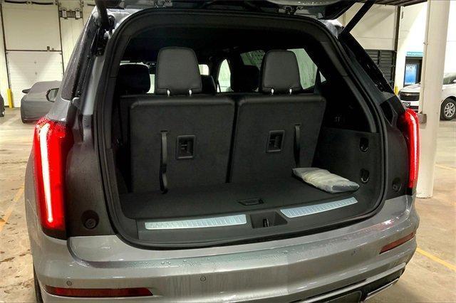 new 2025 Cadillac XT6 car, priced at $43,590