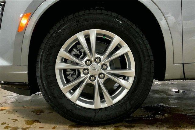 new 2025 Cadillac XT6 car, priced at $43,590