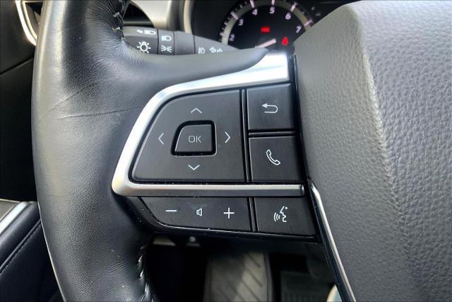 used 2021 Toyota Highlander car, priced at $35,627