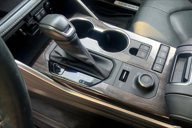 used 2021 Toyota Highlander car, priced at $35,627