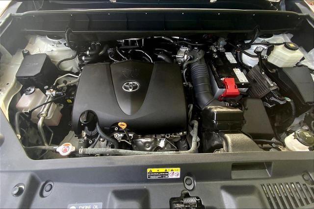 used 2021 Toyota Highlander car, priced at $35,627