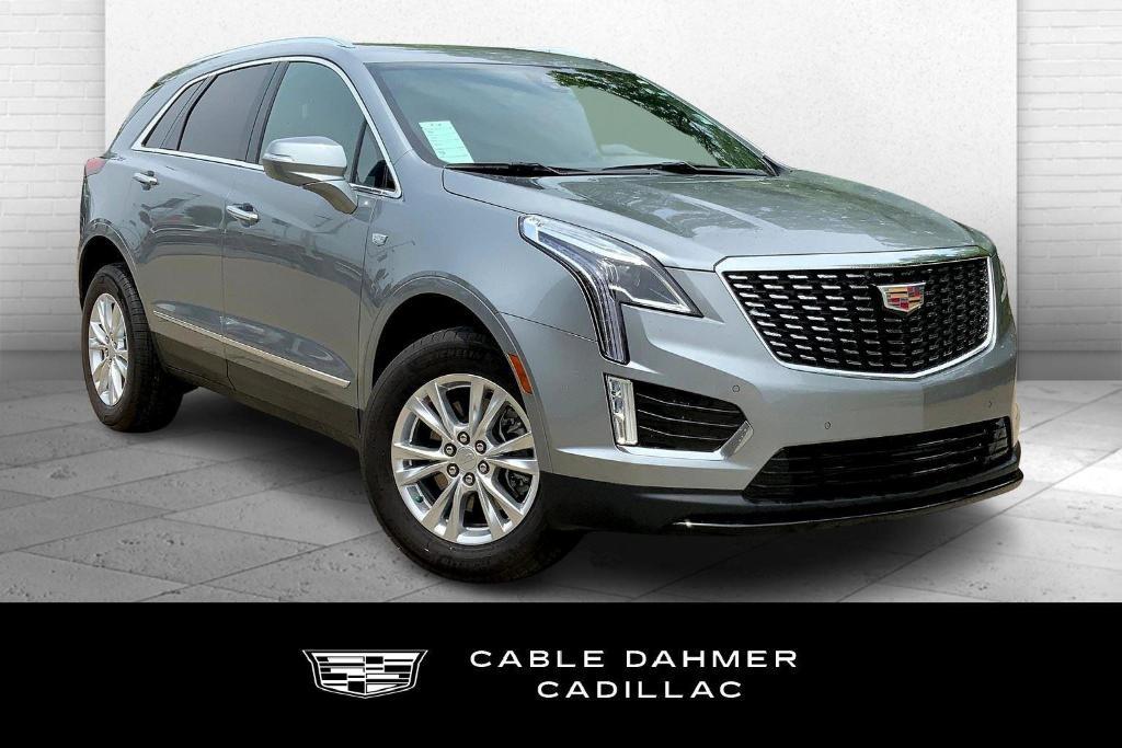 new 2025 Cadillac XT5 car, priced at $38,690