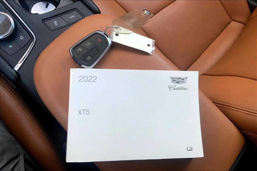 used 2022 Cadillac XT5 car, priced at $26,451