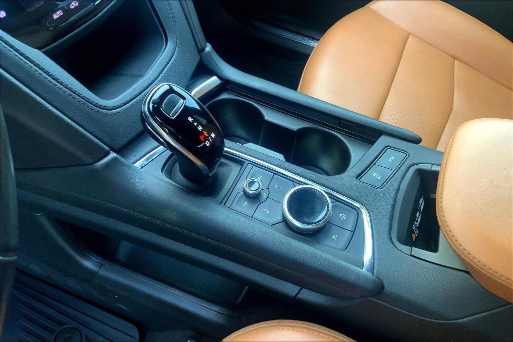 used 2022 Cadillac XT5 car, priced at $26,451