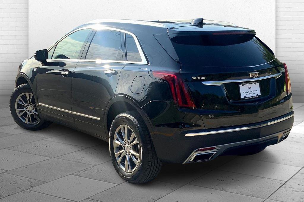 used 2022 Cadillac XT5 car, priced at $26,451