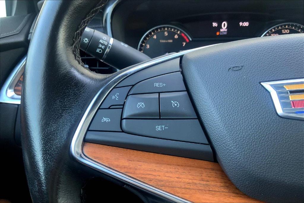 used 2022 Cadillac XT5 car, priced at $26,451