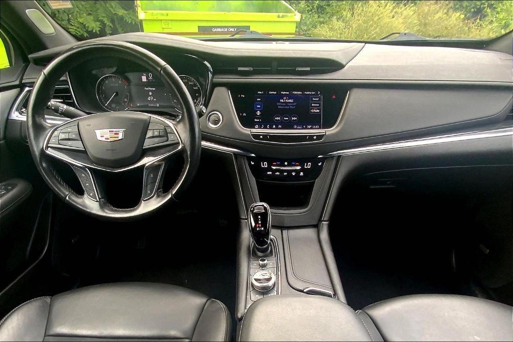 used 2023 Cadillac XT5 car, priced at $33,894