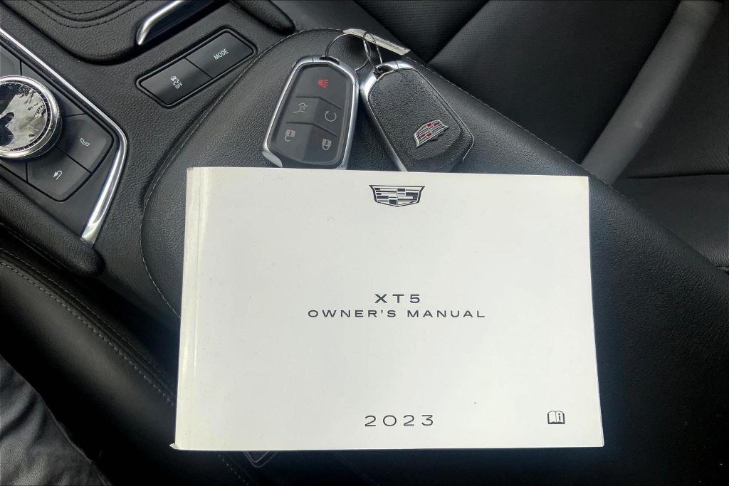 used 2023 Cadillac XT5 car, priced at $33,894