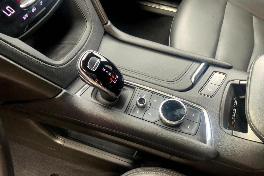 used 2023 Cadillac XT5 car, priced at $33,894