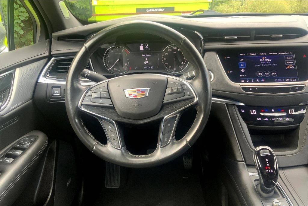 used 2023 Cadillac XT5 car, priced at $33,894
