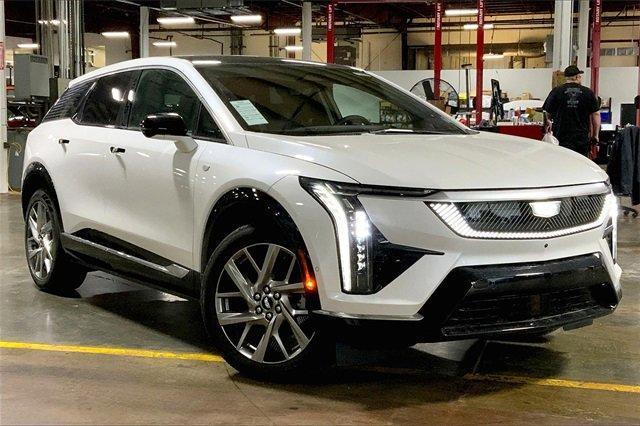 new 2025 Cadillac OPTIQ car, priced at $55,914