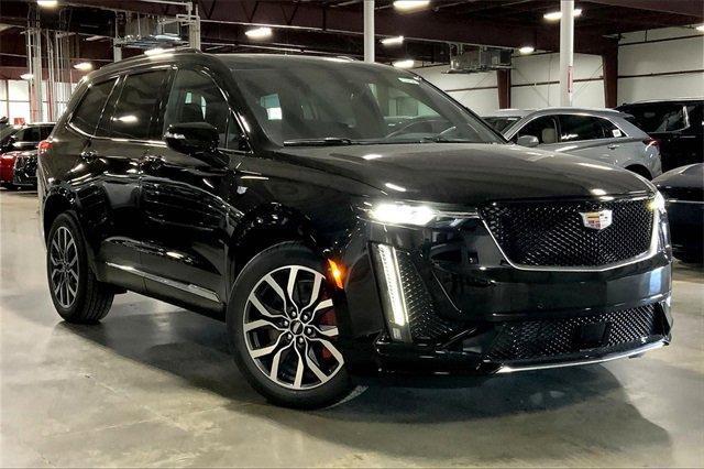 new 2025 Cadillac XT6 car, priced at $65,815