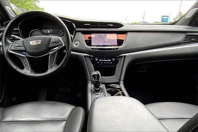used 2022 Cadillac XT5 car, priced at $33,697