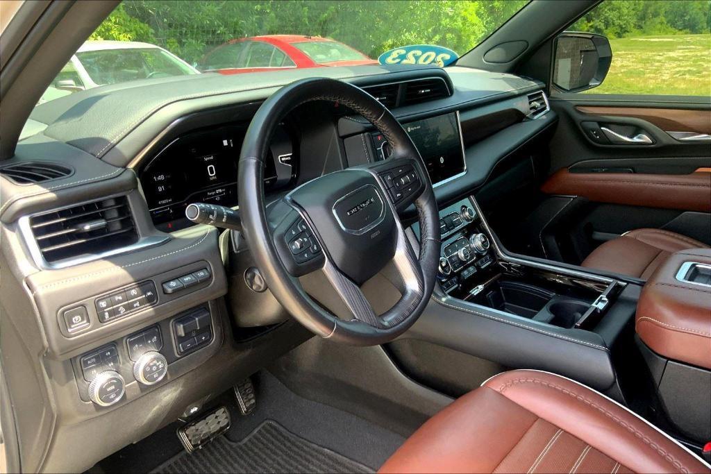 used 2023 GMC Yukon XL car, priced at $72,546