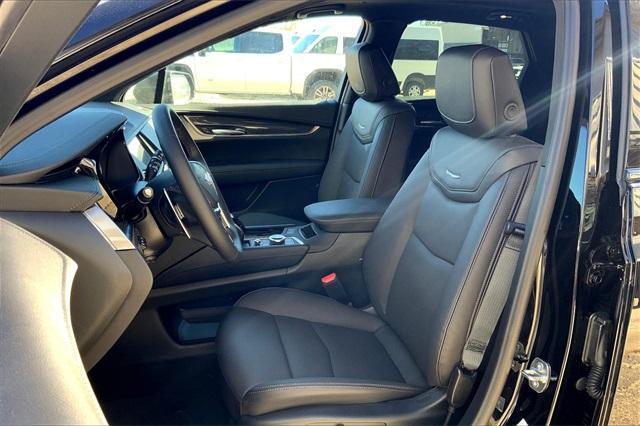 new 2025 Cadillac XT5 car, priced at $62,365