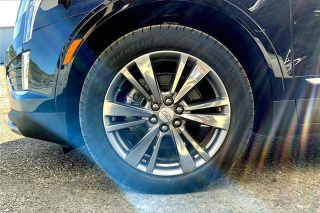 new 2025 Cadillac XT5 car, priced at $51,765