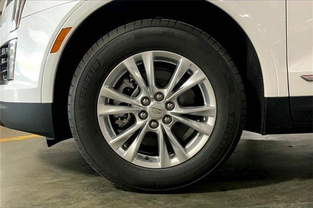 new 2025 Cadillac XT5 car, priced at $46,015