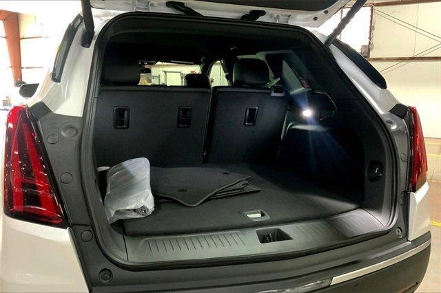 new 2025 Cadillac XT5 car, priced at $46,015