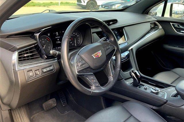 used 2022 Cadillac XT5 car, priced at $36,979