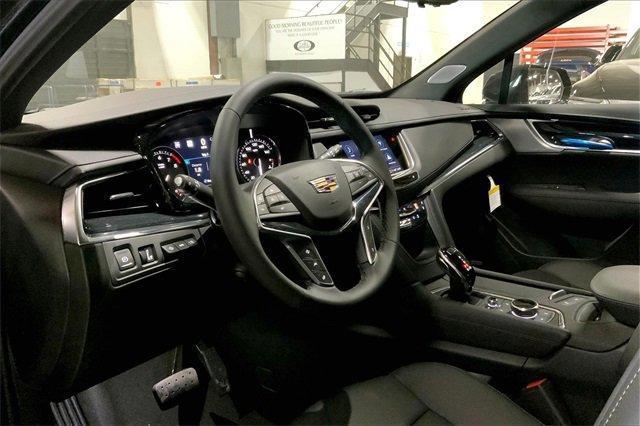 new 2025 Cadillac XT5 car, priced at $59,789