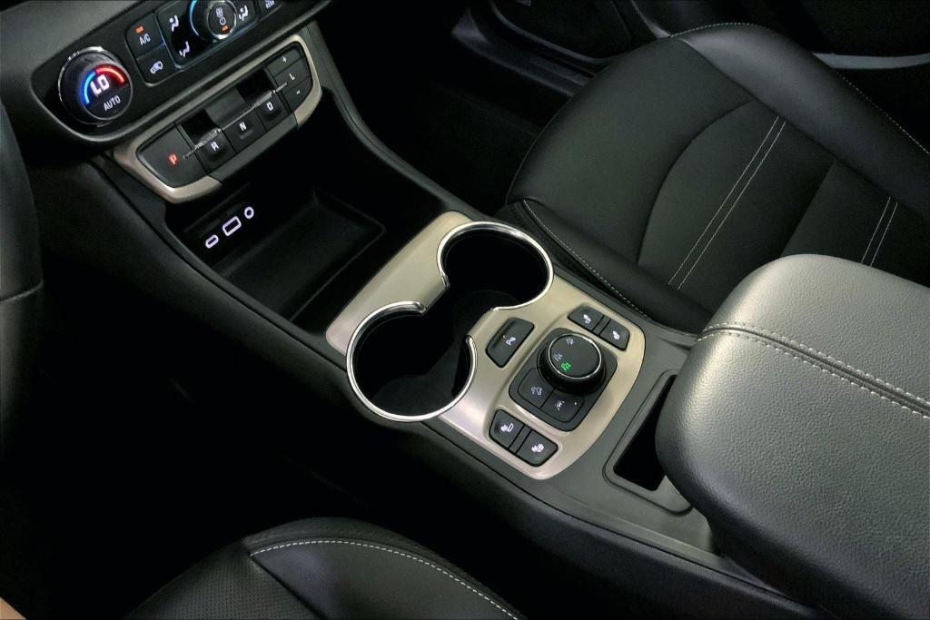 used 2023 GMC Terrain car, priced at $25,984