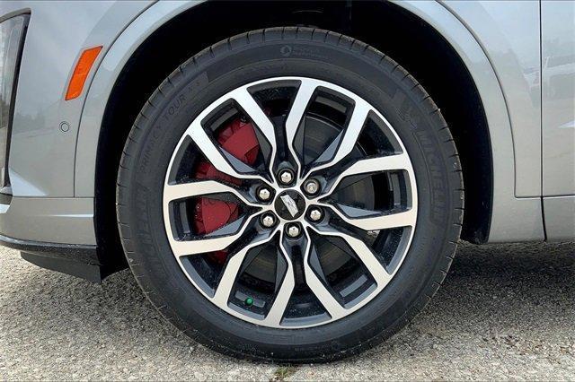 new 2025 Cadillac XT6 car, priced at $65,190