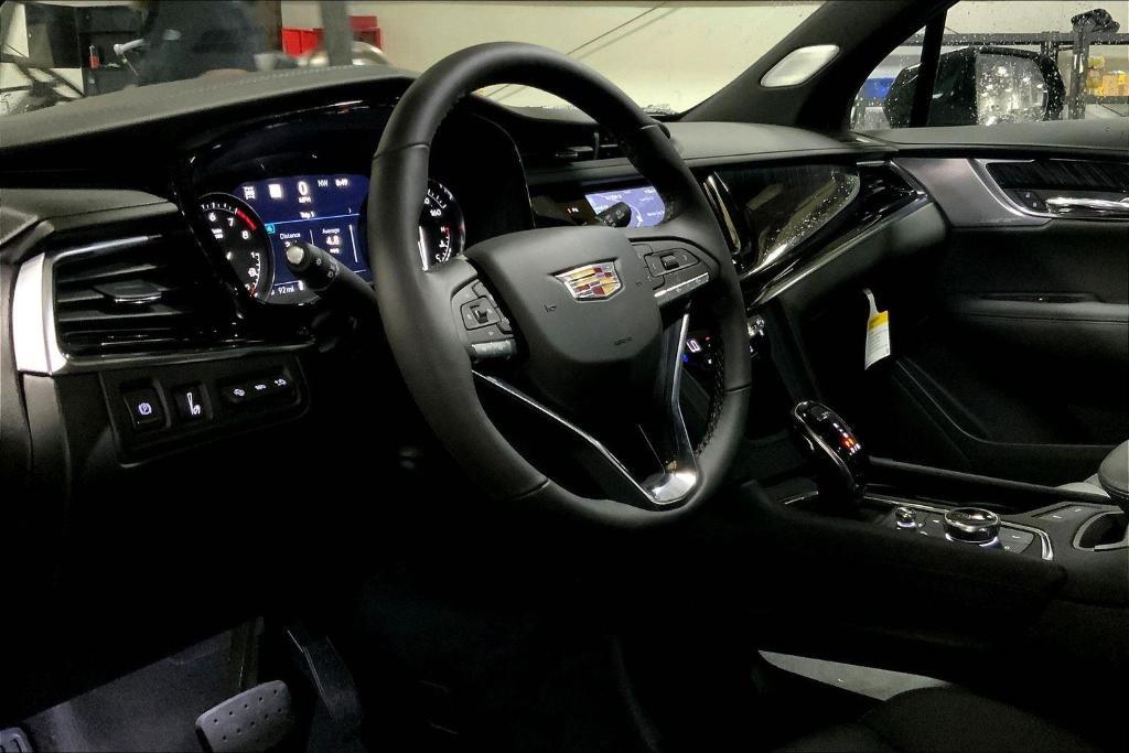 new 2025 Cadillac XT6 car, priced at $63,164