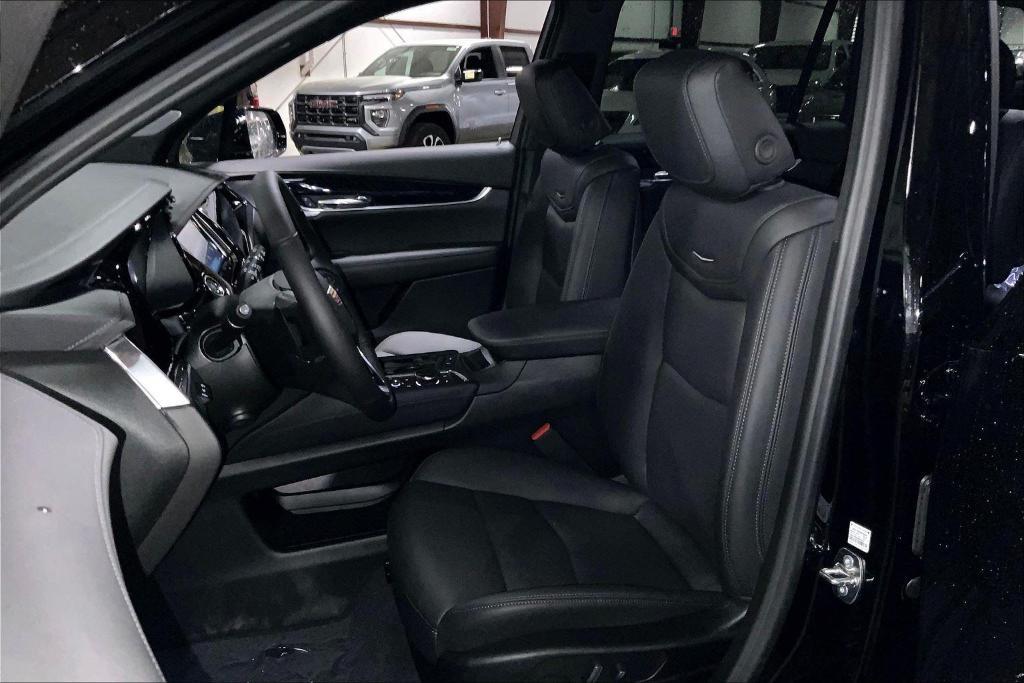 new 2025 Cadillac XT6 car, priced at $63,164