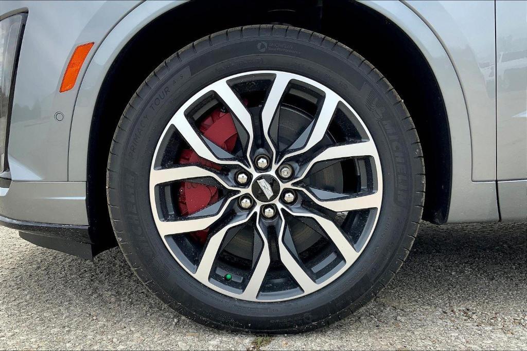 new 2025 Cadillac XT6 car, priced at $65,839